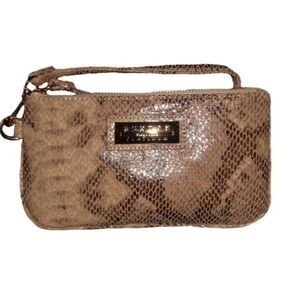 NWOT Buxton Tan Platinum Snakeskin Pattern Leather Wristlet